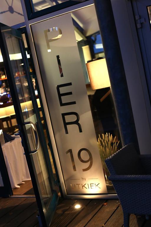乌特奇科餐厅酒店 格赖夫斯瓦尔德 外观 照片